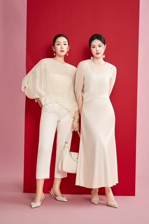 Sixdo Cream Silk Sleeveless Dress